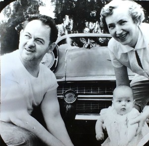 mom-dad-kid